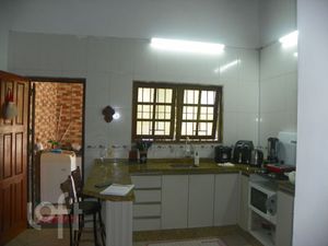 Image 3 - 851241