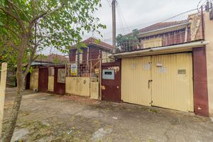 Image 3 - 851245
