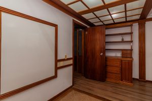 Image 9 - 851321