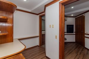 Image 15 - 851321
