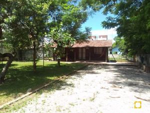 Image 5 - 851349