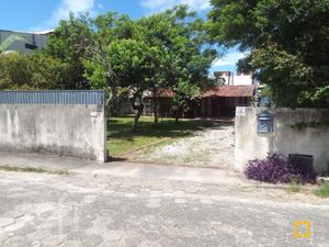 Image 17 - 851349