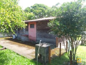 Image 10 - 851349