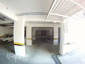 Image 1 - 851369