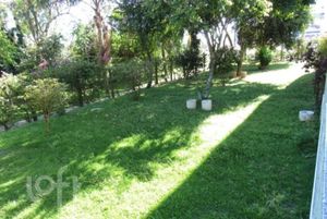 Image 20 - 851369