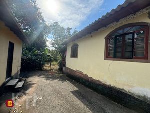 Image 8 - 851378