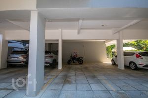 Image 39 - 851474