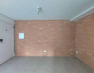 Image 3 - 851502