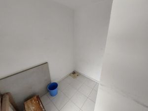 Image 16 - 851502
