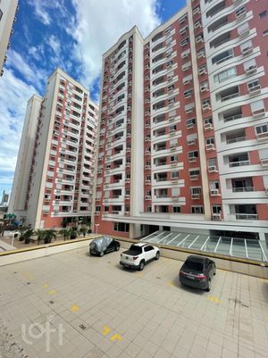 Image 12 - 851515