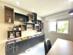 Image 21 - 851525