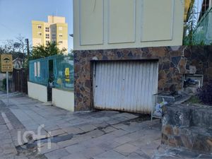 Image 4 - 851548