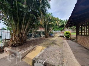 Image 5 - 851548