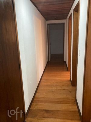 Image 3 - 851562