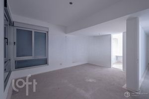 Image 38 - 851575