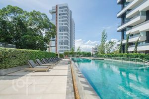 Image 1 - 851575
