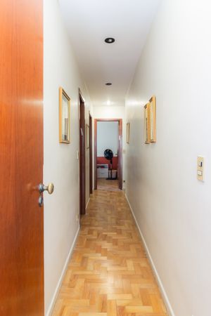 Image 15 - 851611