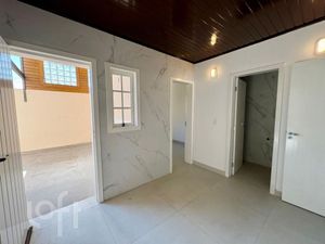 Image 18 - 851639
