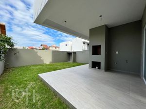Image 11 - 851654