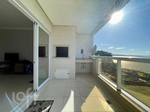Image 7 - 851675
