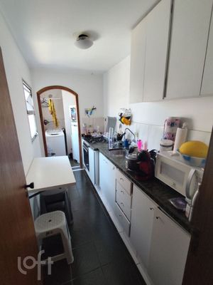 Image 2 - 851676