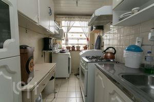Image 9 - 851685