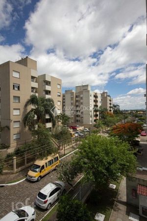 Image 17 - 851685