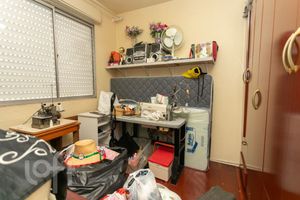 Image 2 - 851685