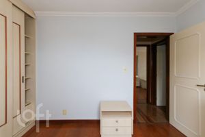 Image 6 - 851686