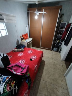 Image 4 - 851695