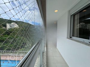 Image 7 - 851706