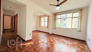 Image 8 - 851709