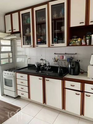 Image 2 - 851726