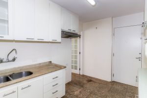 Image 32 - 851753