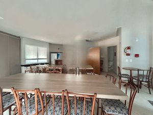 Image 11 - 851763