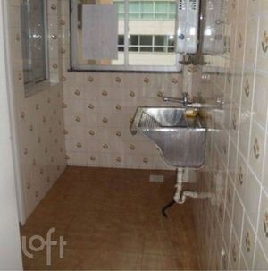 Image 6 - 851765