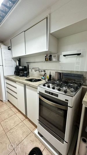 Image 37 - 851774