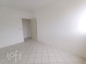 Image 11 - 851791