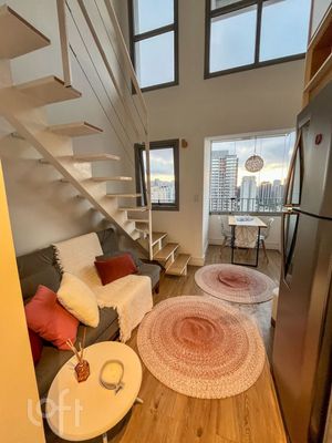 Image 11 - 851795