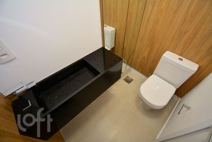 Image 13 - 851800