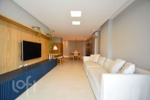 Image 9 - 851800