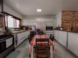 Image 7 - 851839