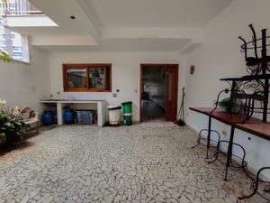 Image 26 - 851839