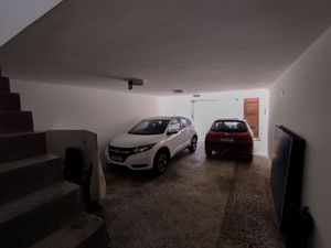 Image 33 - 851839