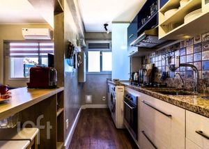 Image 3 - 851874