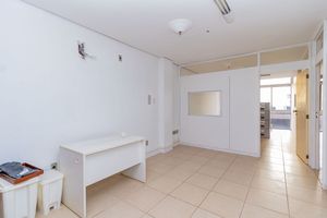Image 1 - 851876