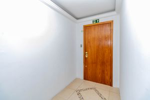 Image 7 - 851876