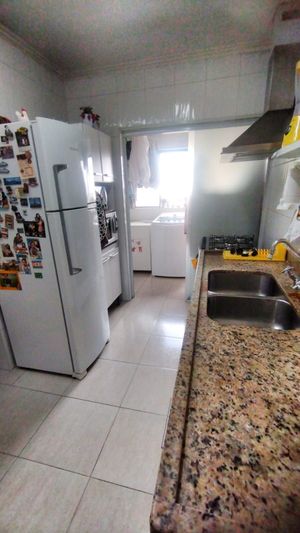 Image 7 - 851896