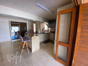 Image 5 - 851912