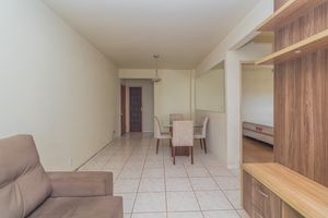 Image 3 - 851964